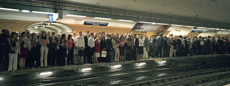 Mercredi 20 juin 2007, station Charles de Gaulle Etoile, ligne 1 du métro, à Paris