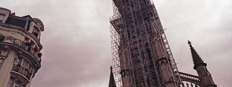 Vendredi 29 juin 2007, restauration de l'église du Sacré Coeur, rue Solférino, à Lille.