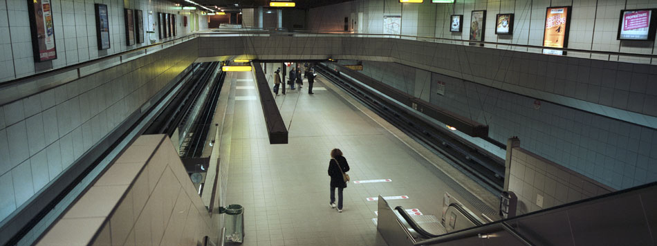 Jeudi 15 novembre 2007, station de métro Bellecour, à Lyon.