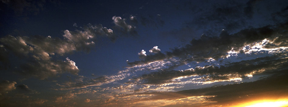 Mardi 5 août 2008 (2), ciel du Levant.