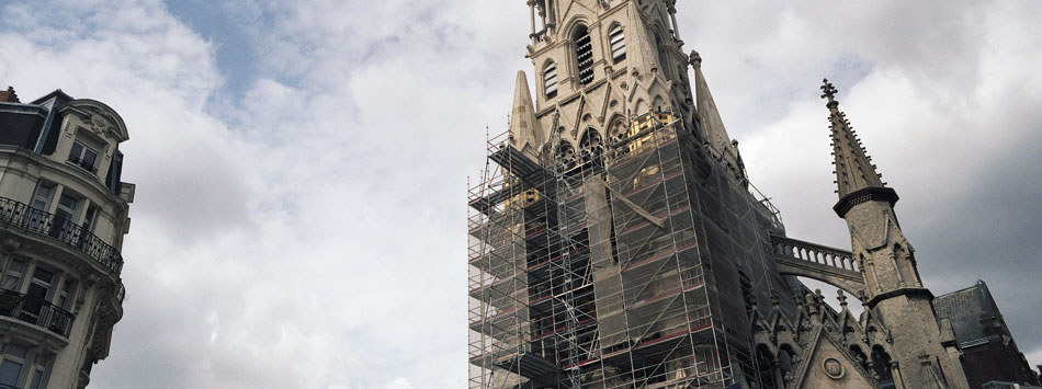 Vendredi 25 avril 2008, fin de la réfection de l'église du Sacré Coeur, rue Solférino, à Lille.