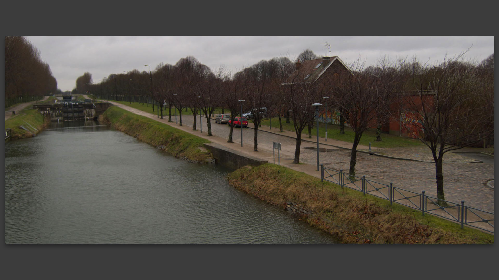 Le canal de Roubaix.