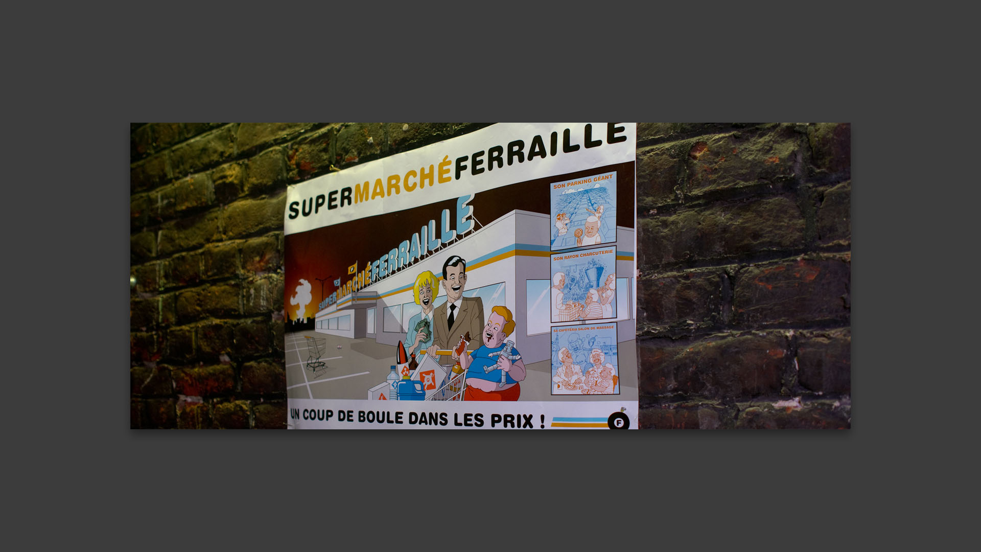 L'affiche publicitaire du Supermarchéferraille, Maison Folie Wazemmes, à Lille.