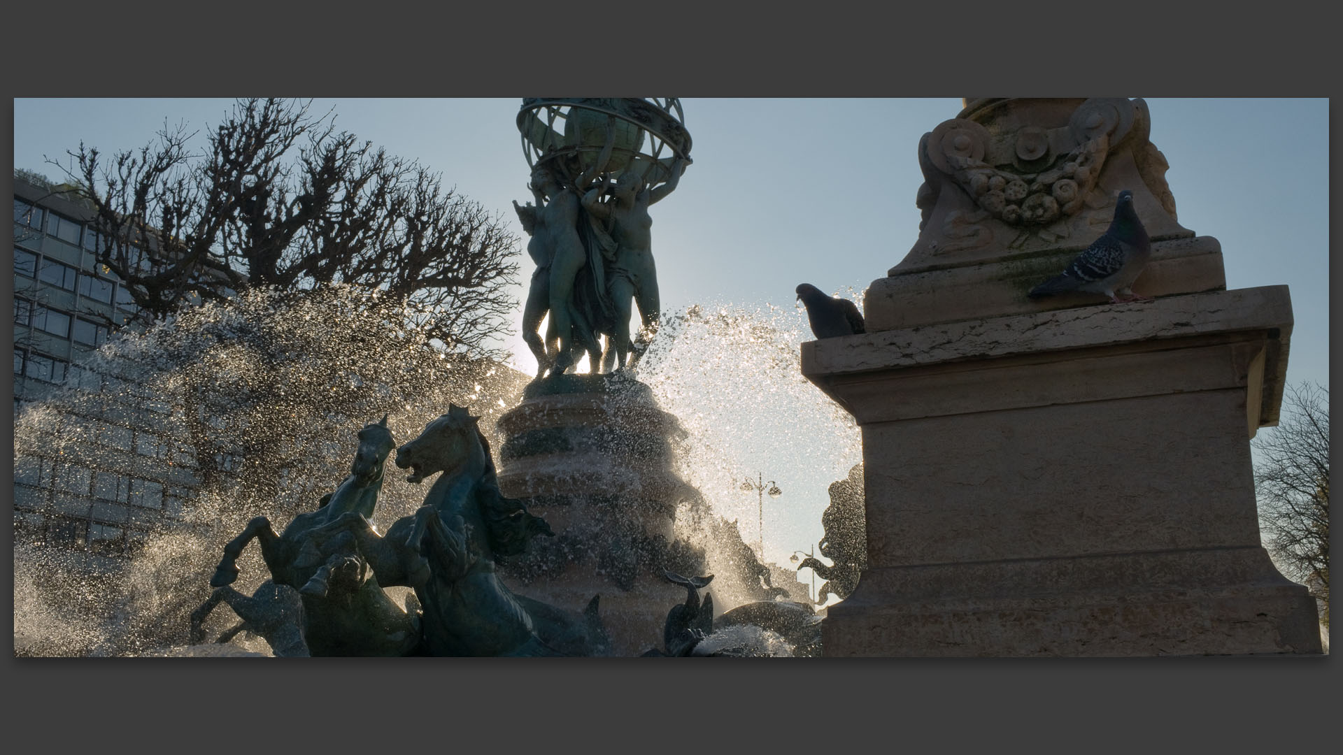 La fontaine du jardin Marco-Polo, à Paris.