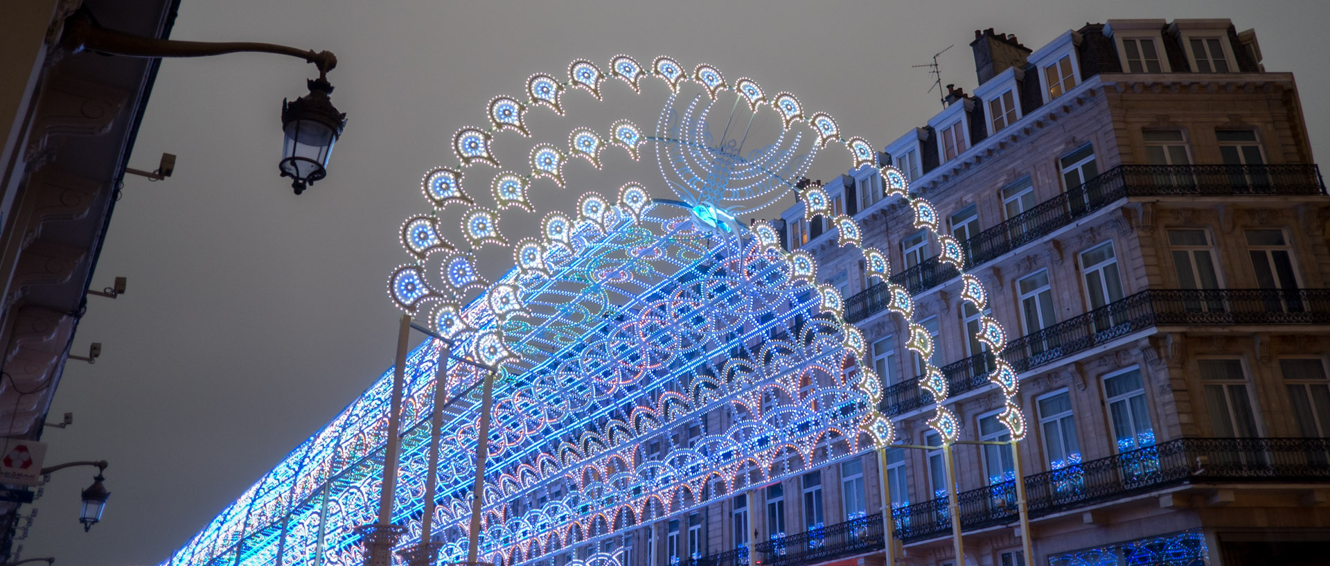 Illuminations pour Fantastic, rue Faidherbe, à Lille.