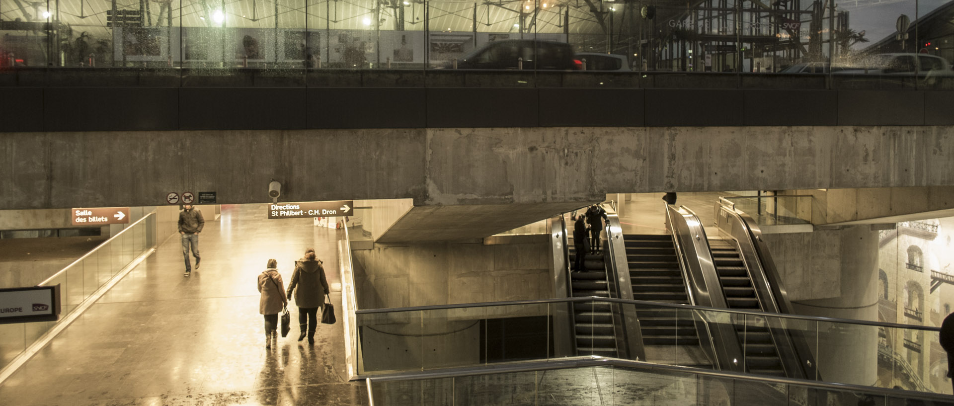 Lundi 29 décembre 2014, 17:17, station de métro Lille Europe