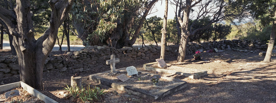 Jeudi 1er novembre 2007, le cimetière de l'île du Levant.