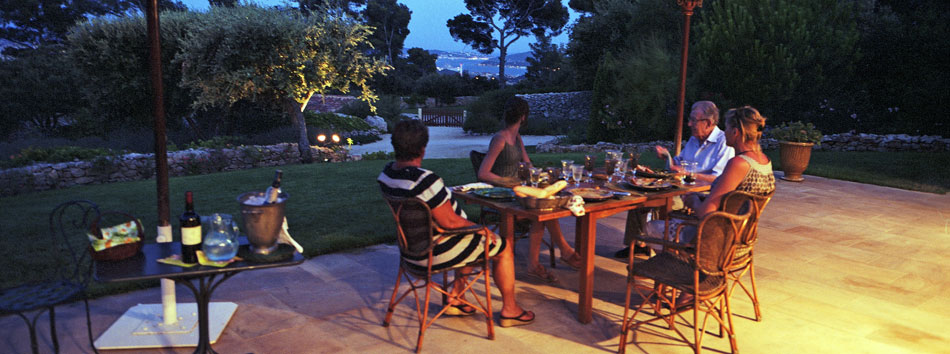 Lundi 4 août 2008 (3), dîner chez Lucette et André Thomazo, à chateauvallon, sur la rade de Toulon.
