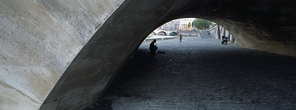 Jeudi 18 septembre 2008 (2), sous le Pont-Neuf, à Paris.