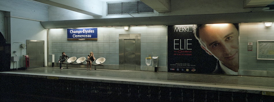 Mardi 16 septembre 2008 (2), station de métro Champs-Elysées Clemenceau, à Paris.