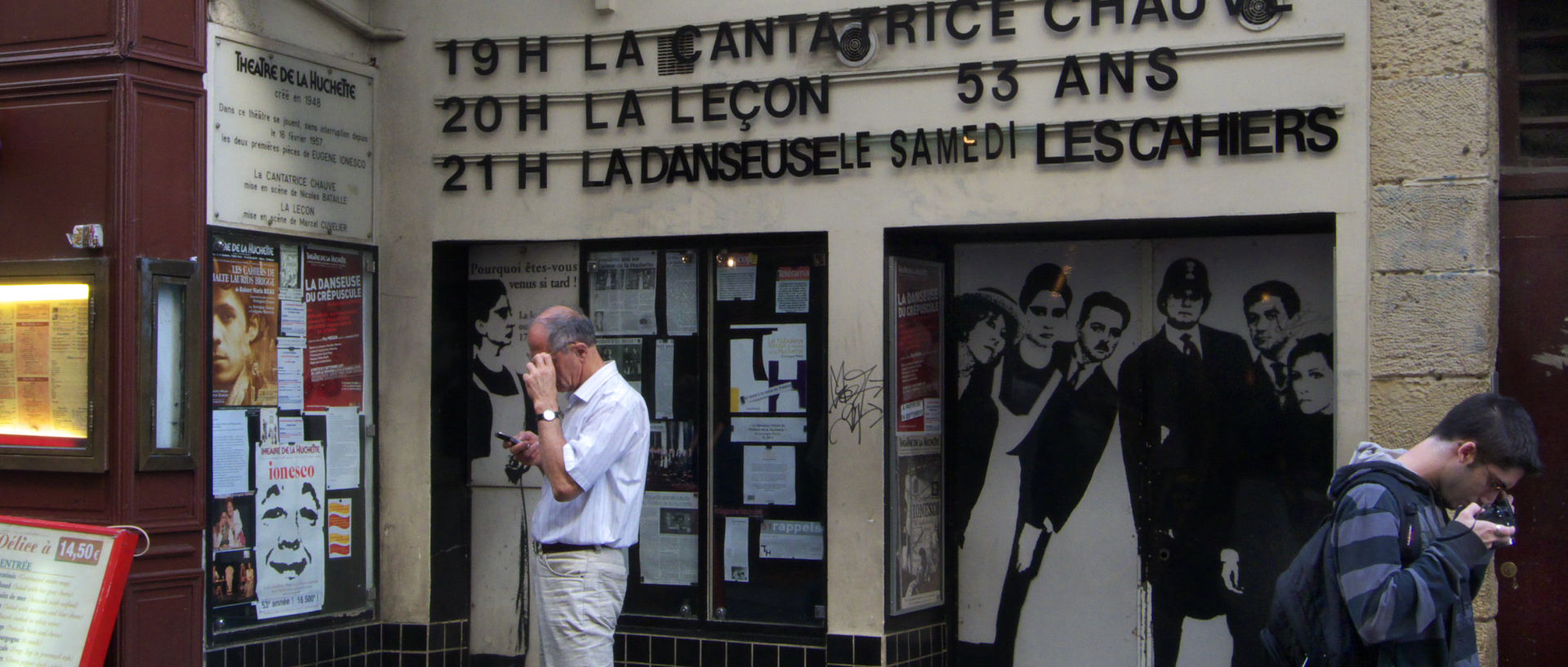 Photo de scène de rue, Paris, rue de la Huchette.