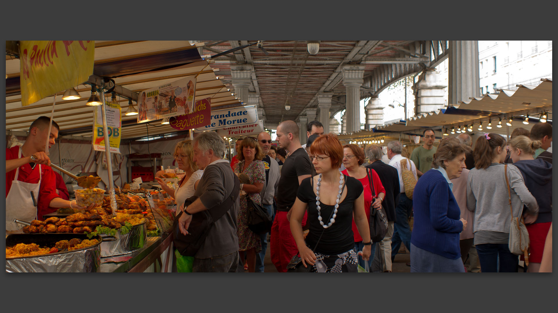 Le marché du boulevard de Grenelle, à Paris.
