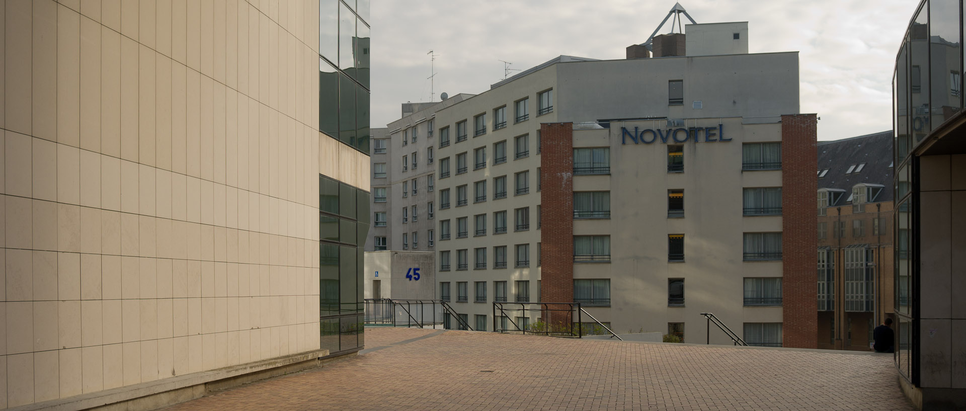 Novotel, rue de Tournai, à Lille.