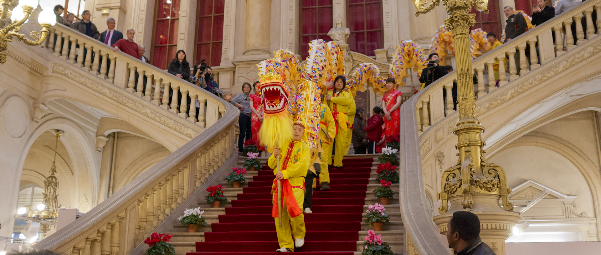 Défilé pour le nouvel an chinois, à la mairie du 10ème arrondisseement, à Paris.
