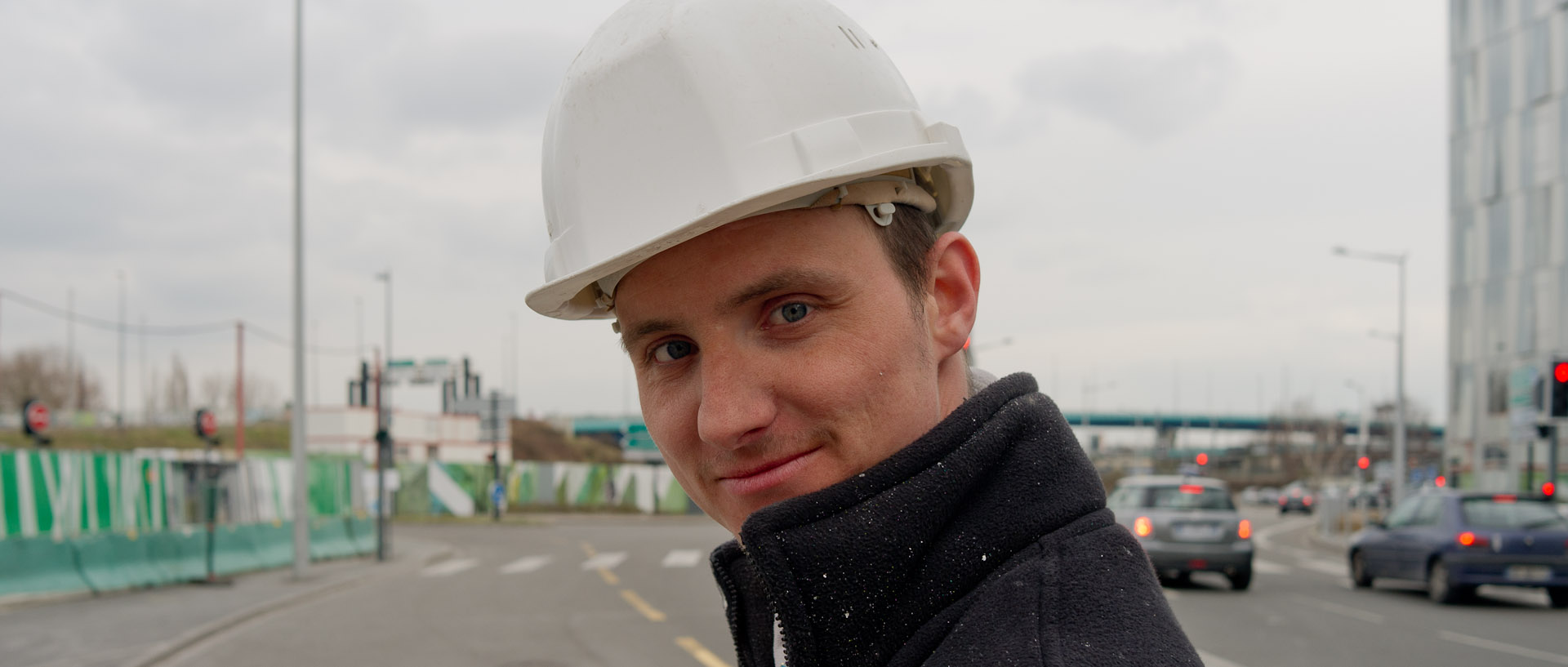 Portrait d'ouvrier sur un chantier d'Euralille, à Lille.