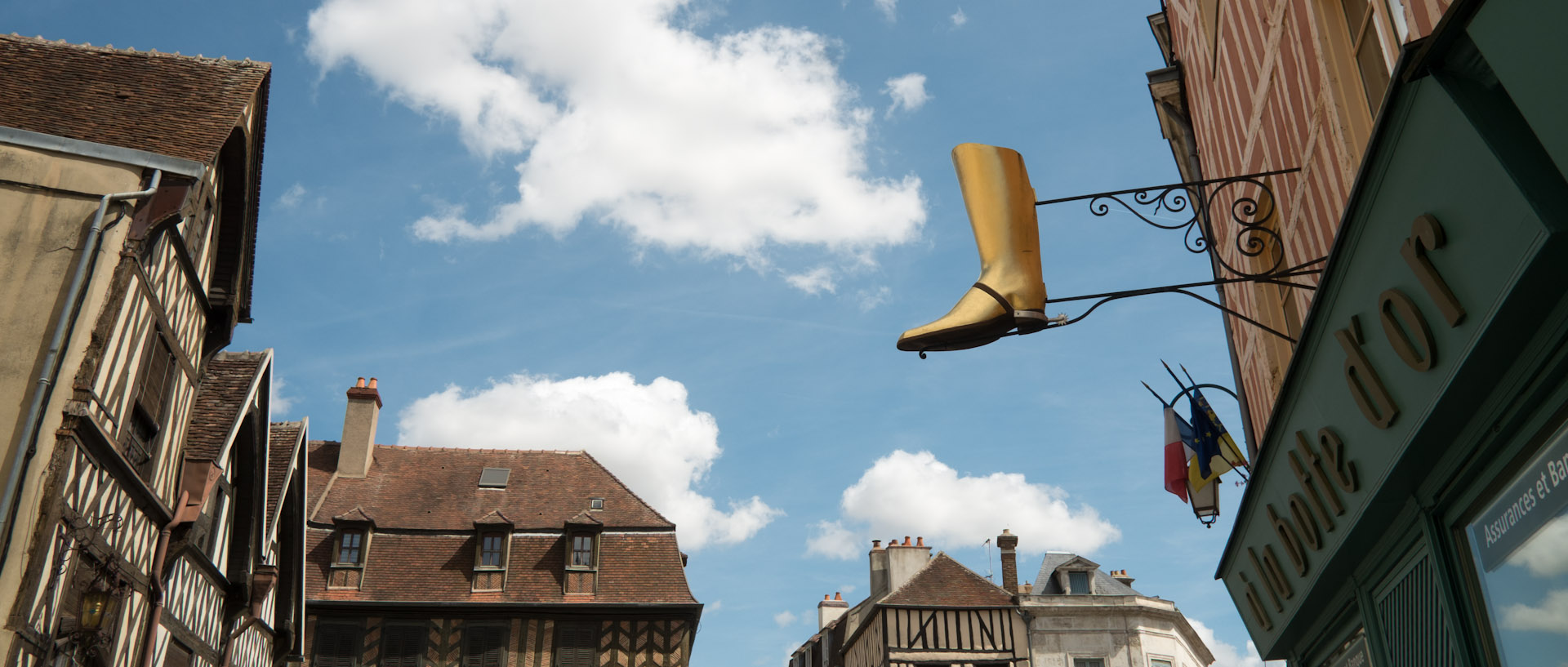 La Botte d'or, place de l'Hôtel de ville, Auxerre.